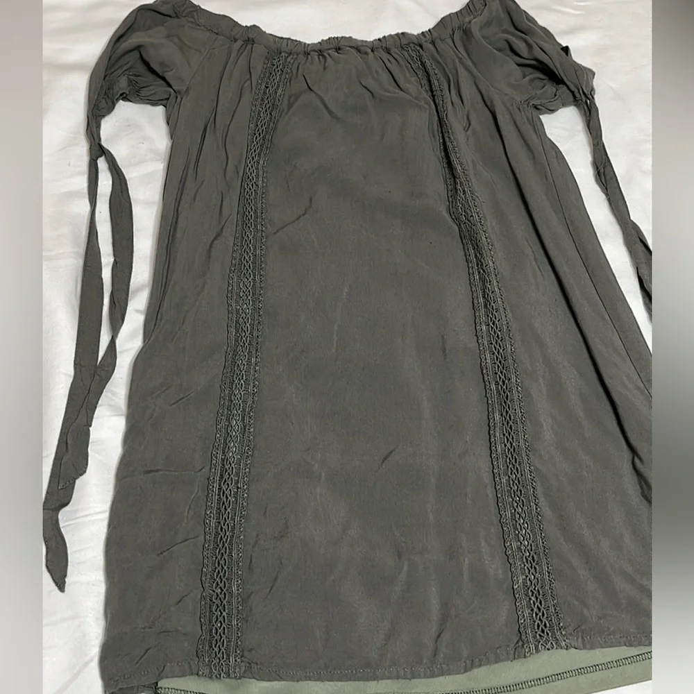 Off the Shoulder Mini Dress - Picture 3 of 5